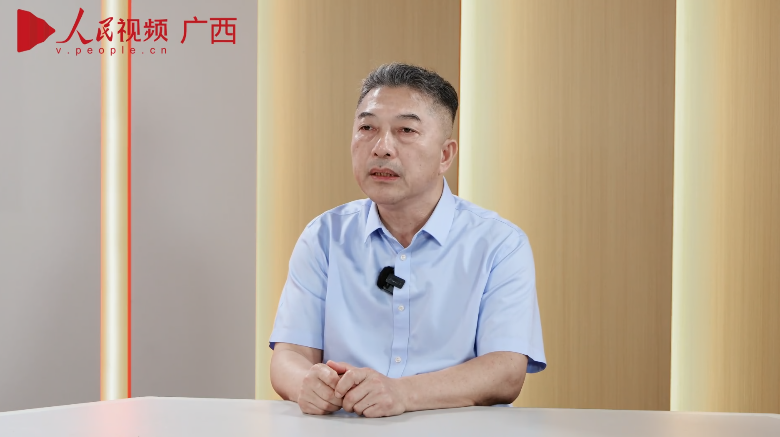 人民网专访：学校党委副书记、校长韦俊平