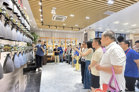 广西云：山海和鸣，东盟青年作家踏歌行