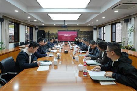 我校校长韦俊平带队赴中国美术学院调研交流