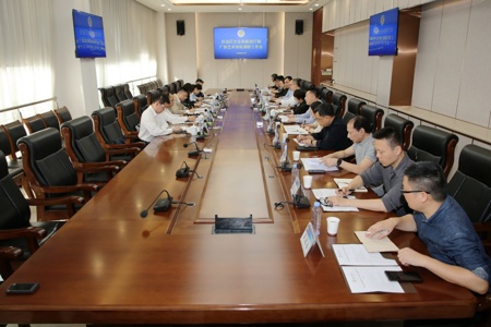 自治区文化和旅游厅党组书记、自治区党委宣传部副部长韩流率队到我校调研交流